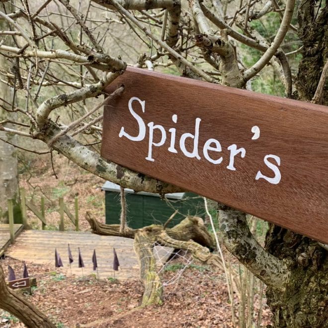 outdoor- trail-decor installations